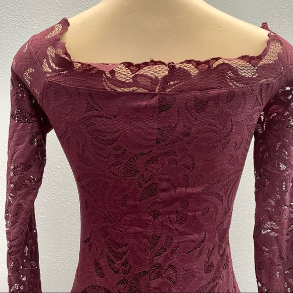 H&M Lace Off-The-Shoulder Bodycon Dress with long sleeves in Burgundy Plum color - Picture 3 of 5